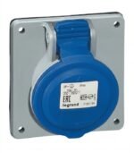 Legrand 555384 16A IP67 Panel Socket - Image 3